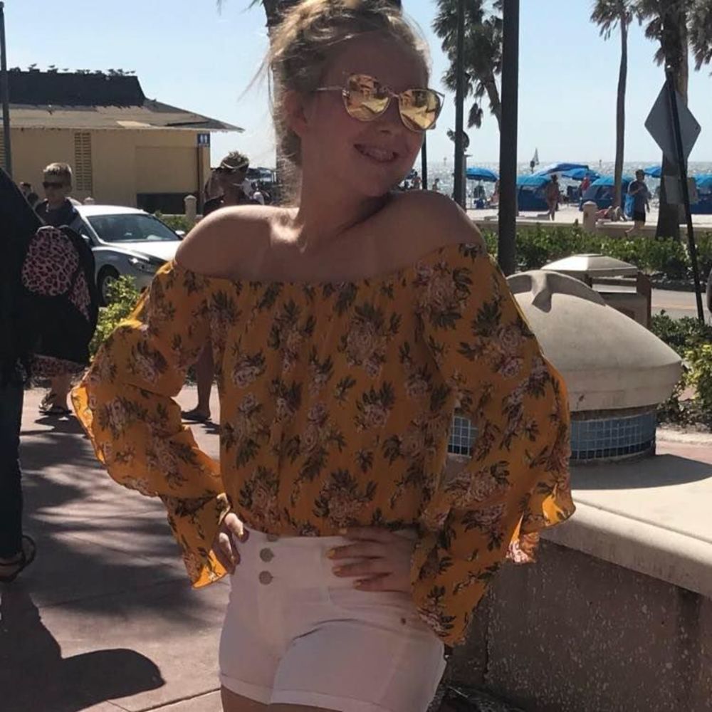 Meet your Posher, Olivia